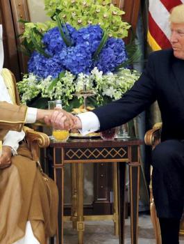 ترامب وأمير الكويت 