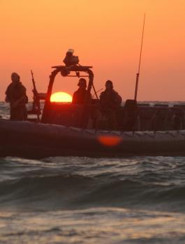 زوارق الاحتلال تطلق عددا من القذائف تجاه بحر السودانية