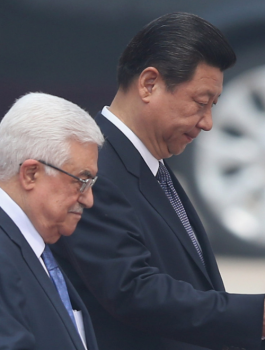 عباس في الصين 