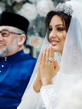 الحسناء الروسية وملك ماليزيا 