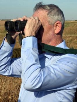 غانتس والبناء في الضفة الغربية