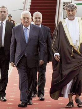 الرئيس-الفلسطيني-محمود-عباس-يصل-الى-سلطنة-عمان-في-زيارة-تستمر-3-أيام-يلتقي-خلالها-السلطان-قابوس-بن-سعيد