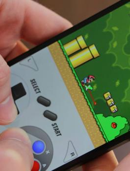 إصابة شابة بالعمى بسبب لعبة جوال