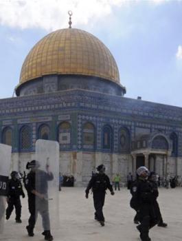 الخارجية الفلسطينية تدين اعتداءات الاحتلال على المسجد الاقصى
