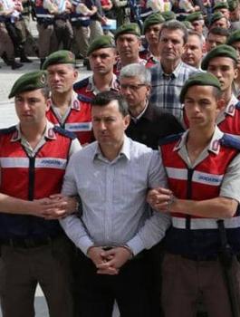 أردوغان-يستمر-في-حملة-تصفية-المعارضين-ويأمر-باعتقال-133-من-أفراد-الجيش