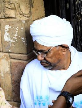 الرئيس السوداني البشير 