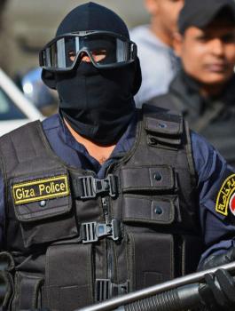 هجوم على قوة امنية مصرية في القاهرة 