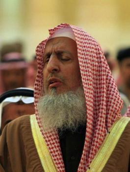 مفتي السعودية وصلاتي التروايح والعيد