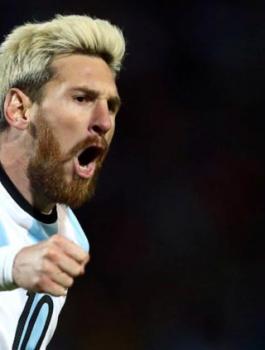 ميسي اعظم لاعب في التاريخ 