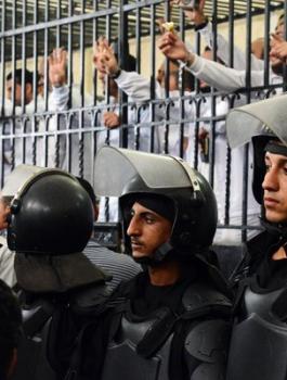 تنفبذ احكام الاعدام بحق عناصر من الاخوان المسلمين في مصر 