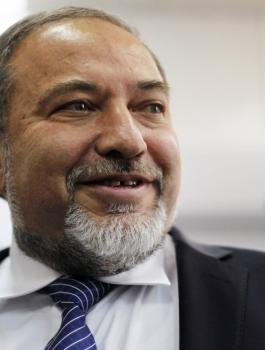 ليبرمان والمصالحة الفلسطينية 