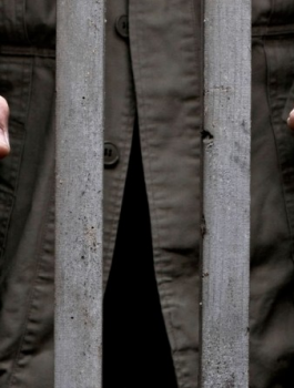 تجار مخدرات 