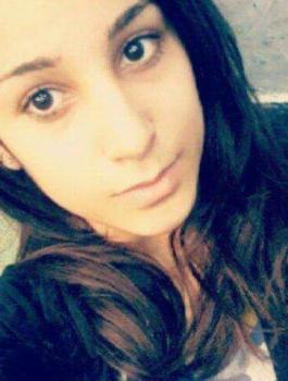 الطفلة ملاك الغيظ 