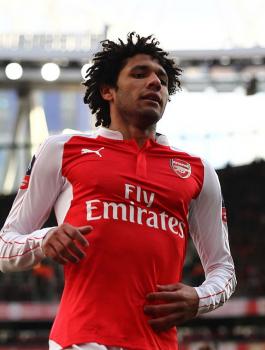 آرسنال يكافئ اللاعب المصري النني