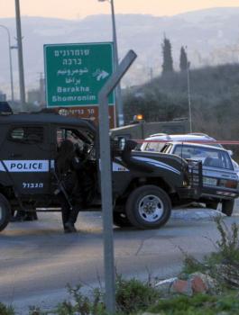 شرطة الاحتلال تعتقل 4 شبان أثناء خروجهم من نابلس اتجاه حوارة