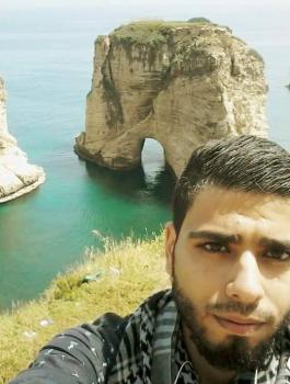 اطلاق نار على فلسطيني داخل مخيم المية ومية في لبنان