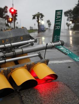 الطوارئ الأميركية: الإعصار سبجلب الدمار والخراب لبعض الولايات