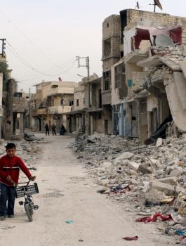 الشهر الماضي يسجل أدنى حصيلة للقتلى المدنيين منذ بدء الأحداث في سوريا