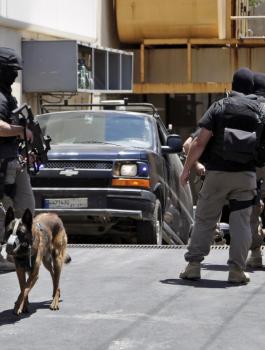 مداهمة شركات في لبنان 