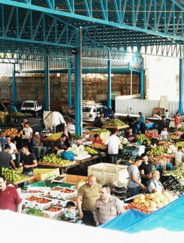 تنظيم الاسواق في الخليل 