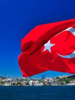 Istanbul-Flag-Krist-636-431_494094_large