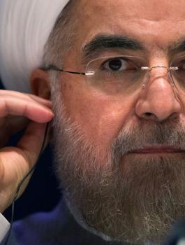 روحاني يحذر ترامب