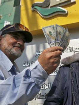 الاموال القطرية في غزة 