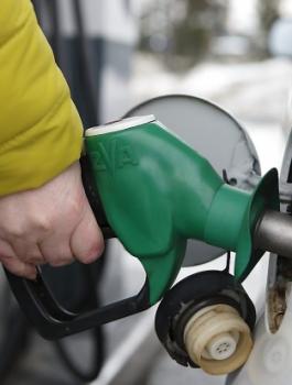 اسعار الوقود في الاراضي الفلسطينية 