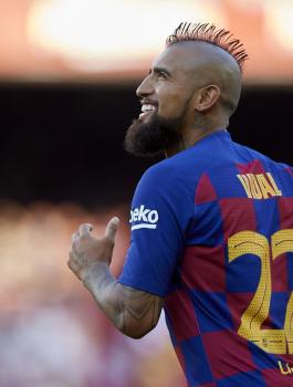 فيدال وبرشلونة 