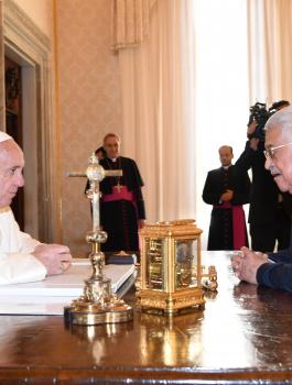 عباس والفاتيكان 