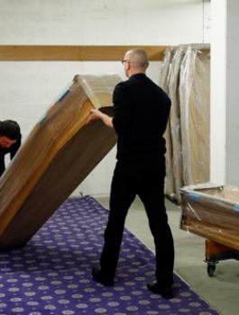 صناعة النعوش في فرنسا 