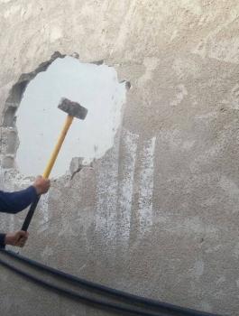 مقدسي يهدم منزله بيده خشية من دفع غرامة هدم بـ80 ألف شيقل 