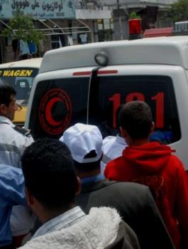 مصرع عامل سقط من علو وسط قطاع غزة