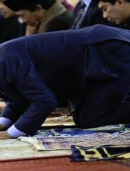 أردوغان يفقد الوعي خلال صلاة العيد بأحد مساجد تركيا