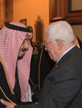 عباس والملك سلمان 