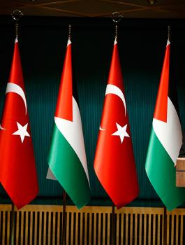 لقاء الرئيس عباس بأردوغان 