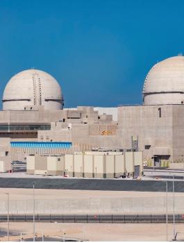 الامارات ومحطات نووية 
