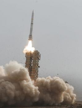 نظام صواريخ للدفاع الجوي في ايران 