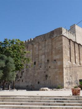 منع رفع الاذان في المسجد الأبراهيمي 