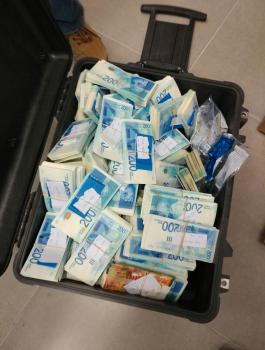 القبض على شخص احتال على الدولة بقيمة 10 ملايين شيقل برام الله 