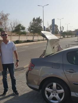 سائحين في العقبة 