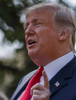 ترامب ووزير الدفاع الامريكي 