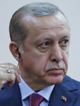 الرئيس اليوناني يرفض شرط أردوغان تسليم جنود أتراك مقابل جنديين يونانيين