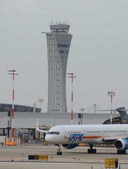 اسرائيل ومطار اللد 