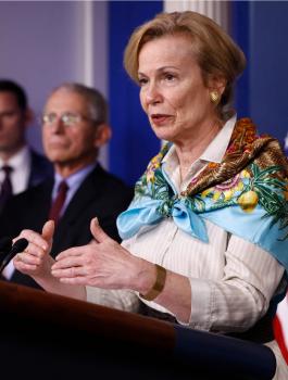 ترامب ومستشارة البيت الابيض 