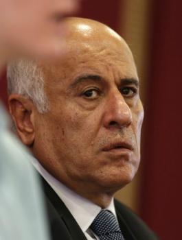 جبريل الرجوب والحكومة الفلسطينية 