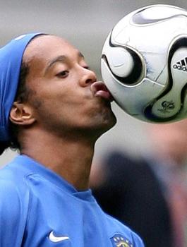 رونالدينيو والسياسة 