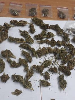 ترويج المخدرات في الاراضي الفلسطينية 