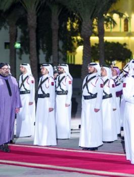 لقاء بين الملك السادس وامير قطر 