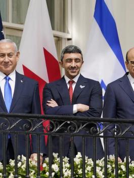 نتنياهو والتطبيع 